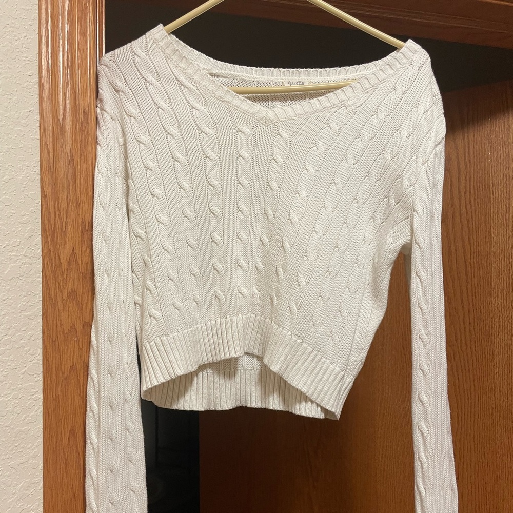 Brandy Melville sweater never worn